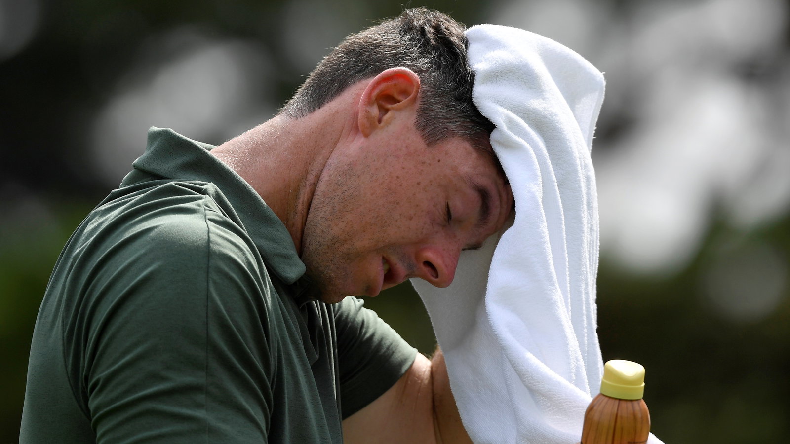 Rory McIlroy on MC: "I cried at the end of my bed in the hotel room"